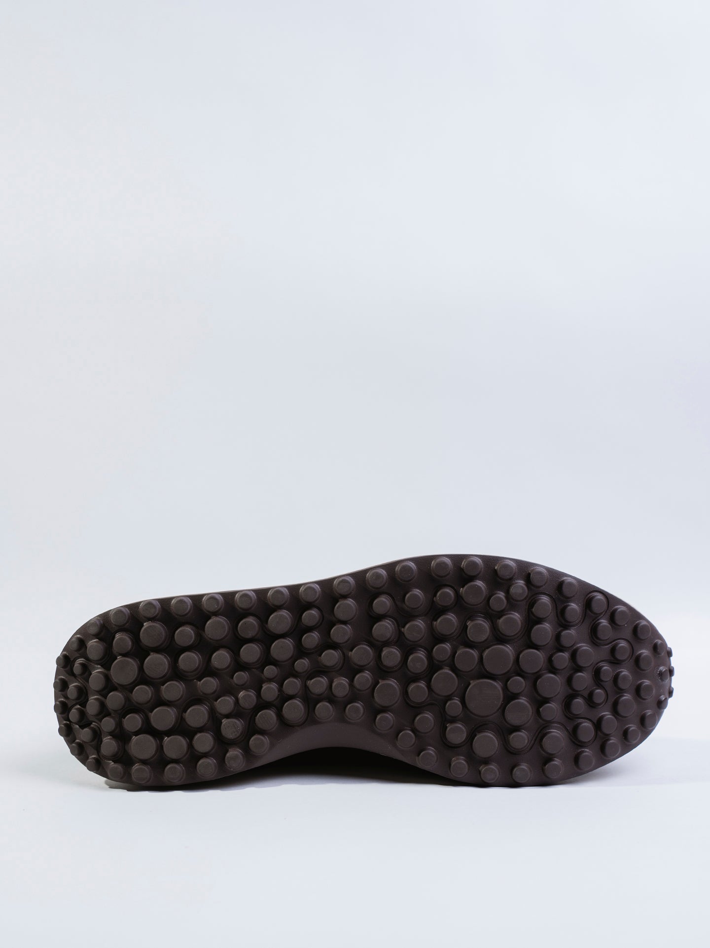 SNEAKER ESSENCE - TAUPE OSCURO