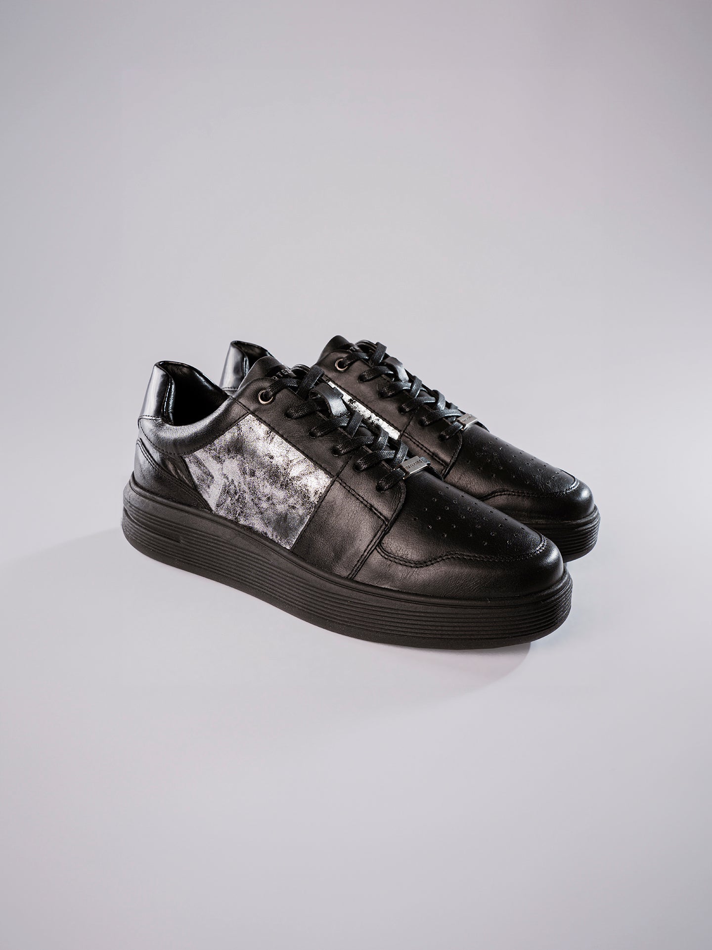 SNEAKERS LUXO - NEGRO PLOMO