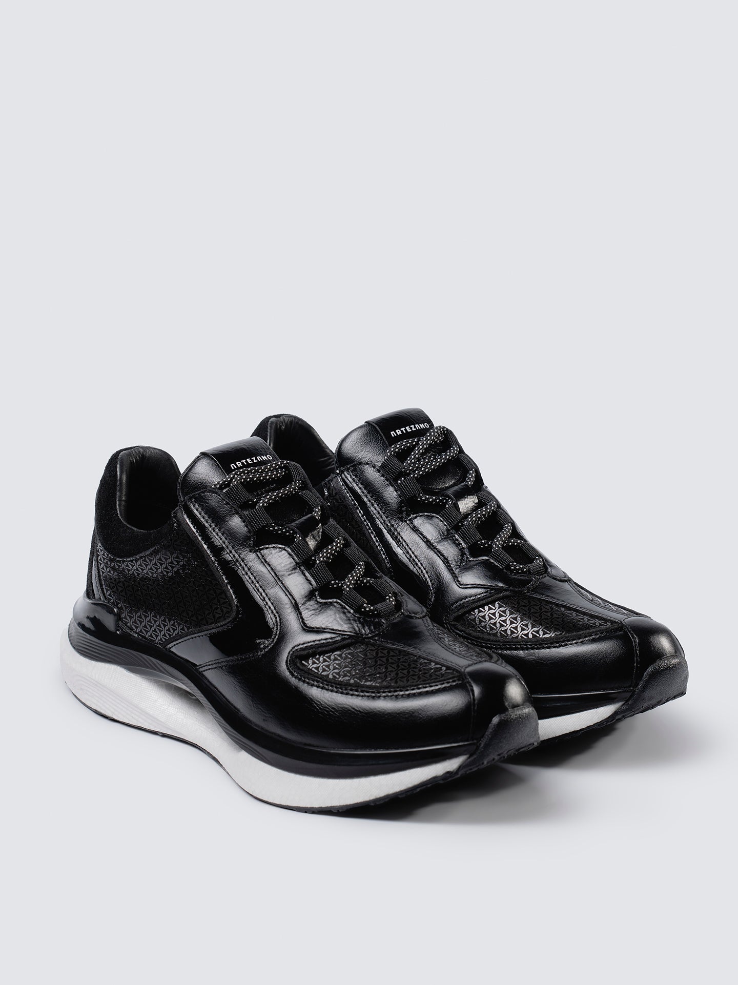 SNEAKER BLACK LABEL - NEGRO