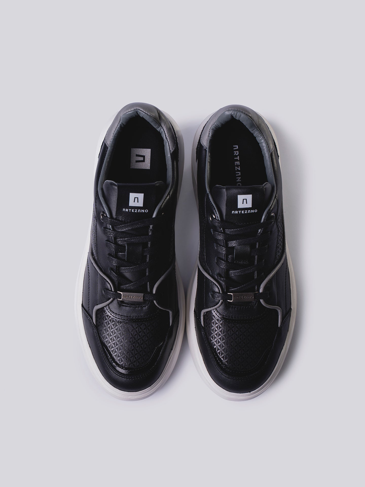 SNEAKER BREEZE - NEGRO BLANCO