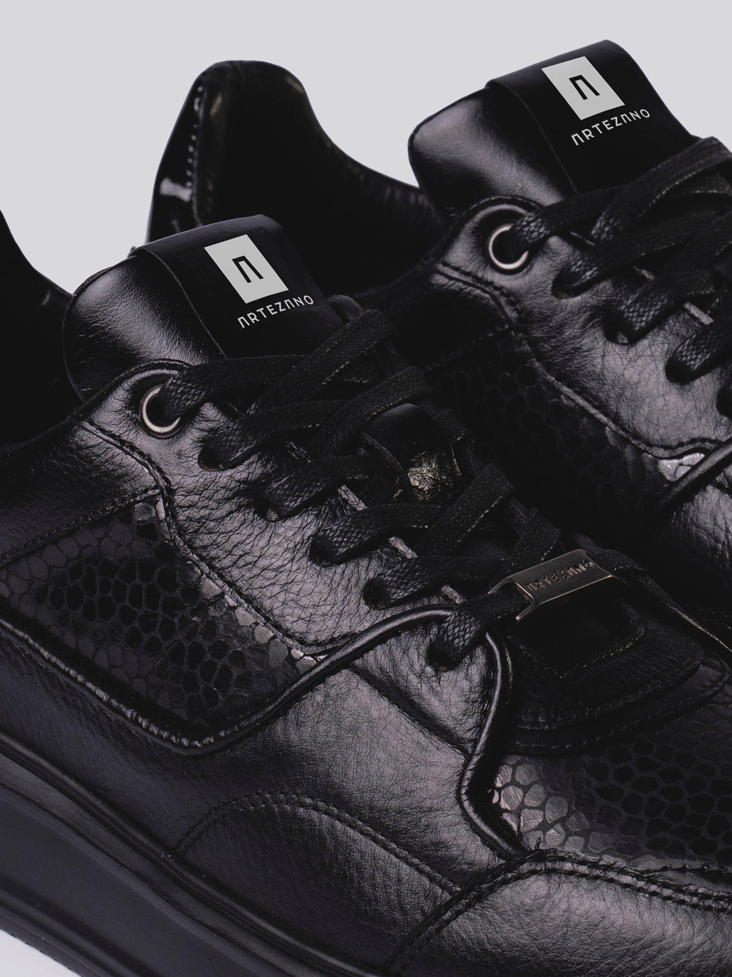 SNEAKER BREEZE - NEGRO