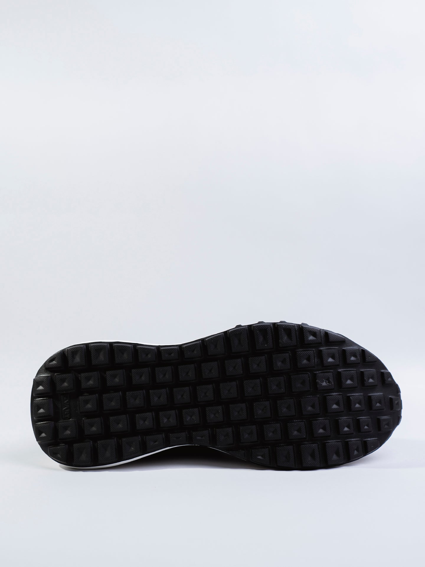 SNEAKER SOFT - NEGRO