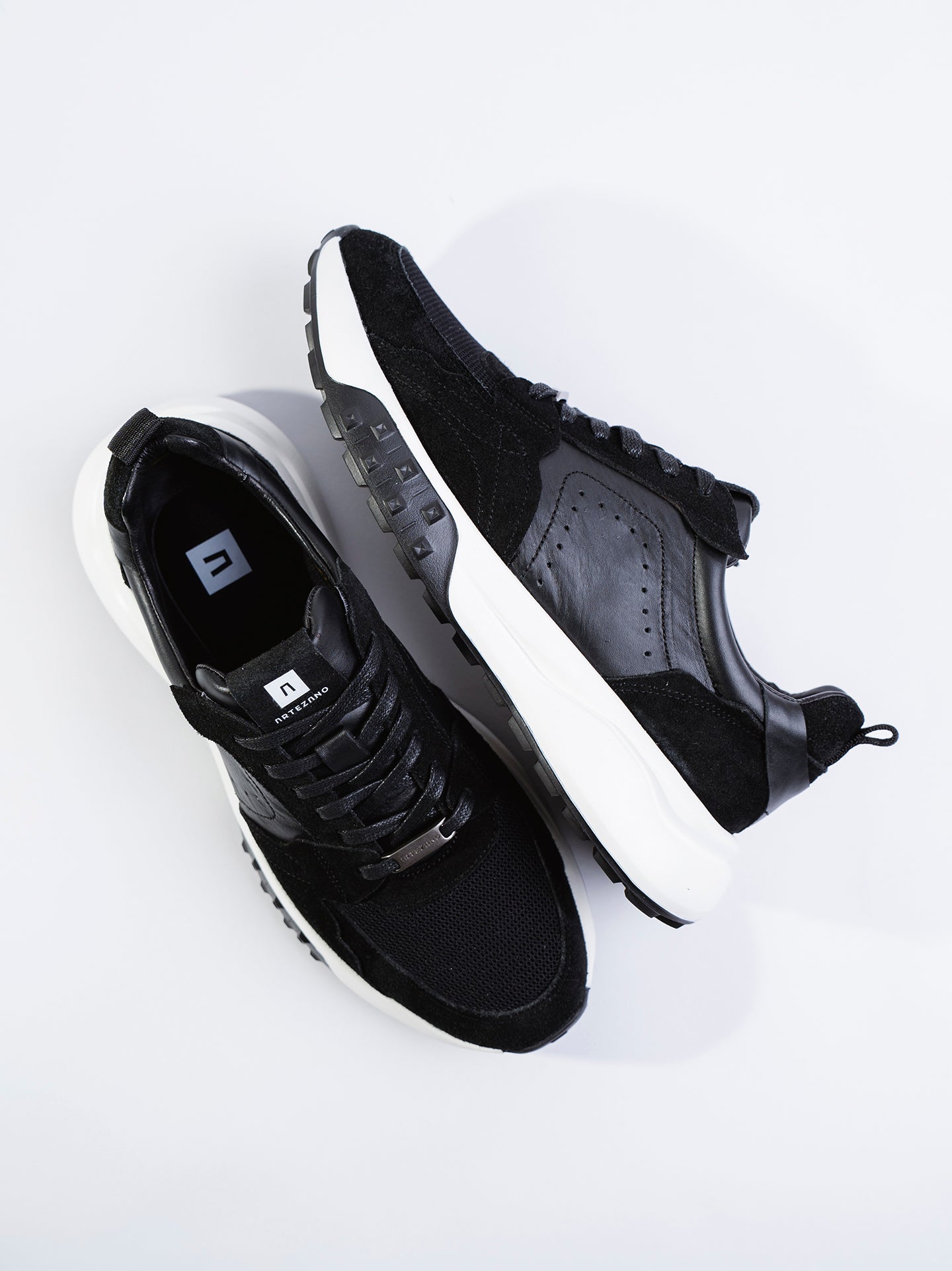 SNEAKER SOFT - NEGRO