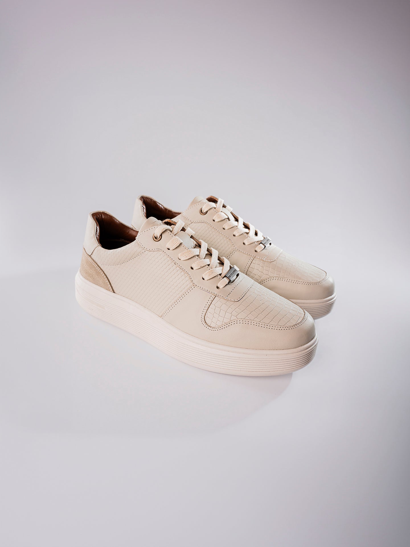 SNEAKERS MAIN - MARFIL