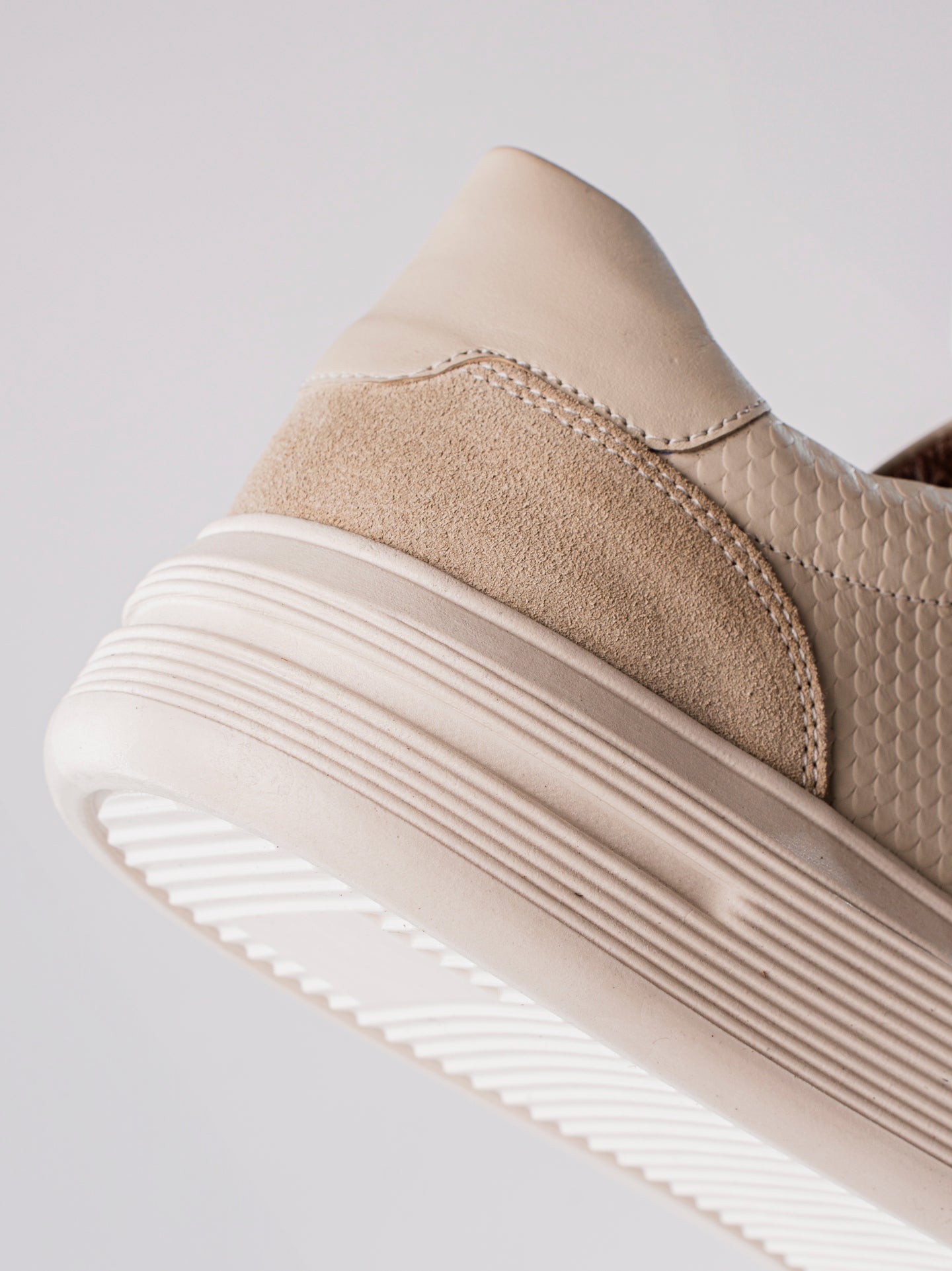 SNEAKERS MAIN - MARFIL