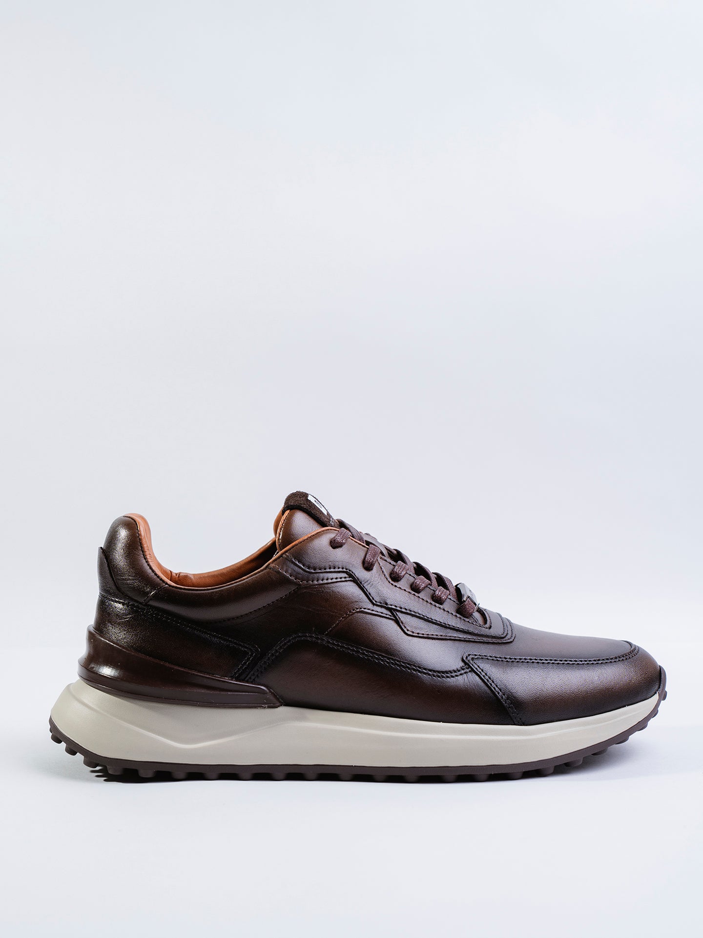 SNEAKER ESSENCE - TAUPE OSCURO