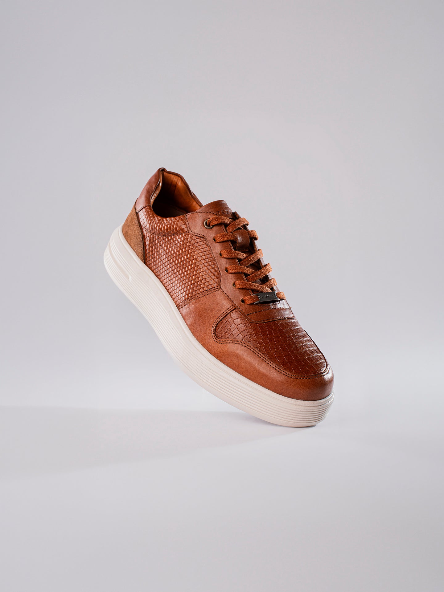 SNEAKERS MAIN - MIEL
