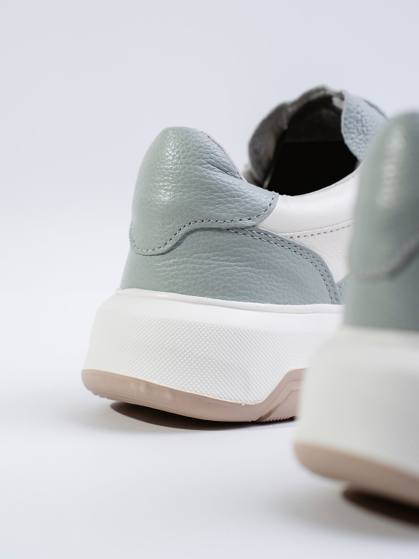 NUVÉ - VERDE NIEBLA