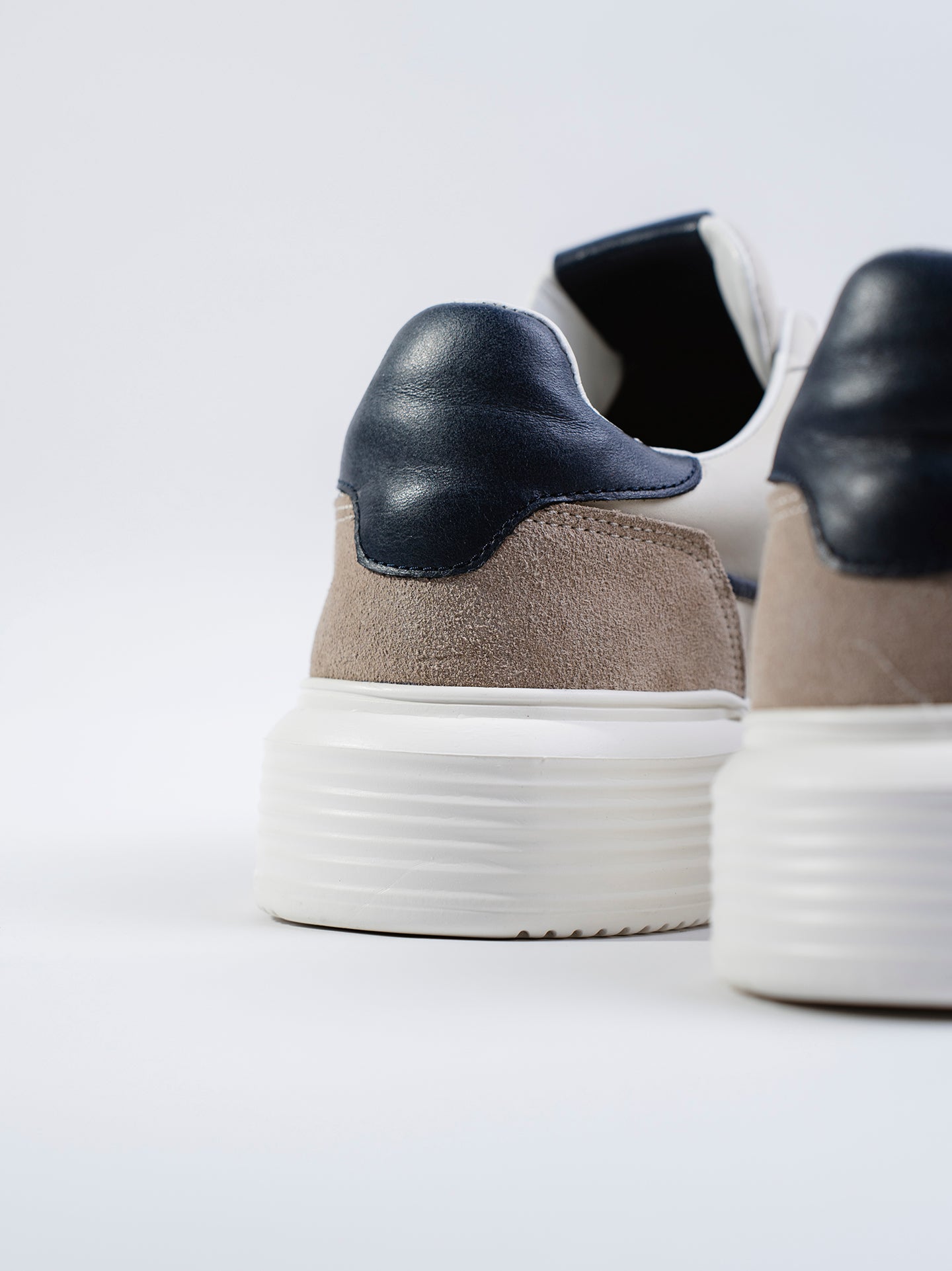 SNEAKER BREEZE - MARFIL - AZUL