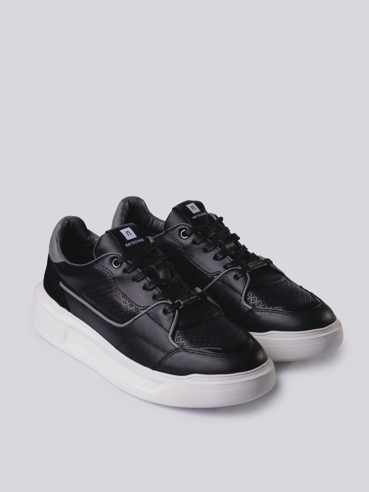 SNEAKER BREEZE - NEGRO BLANCO