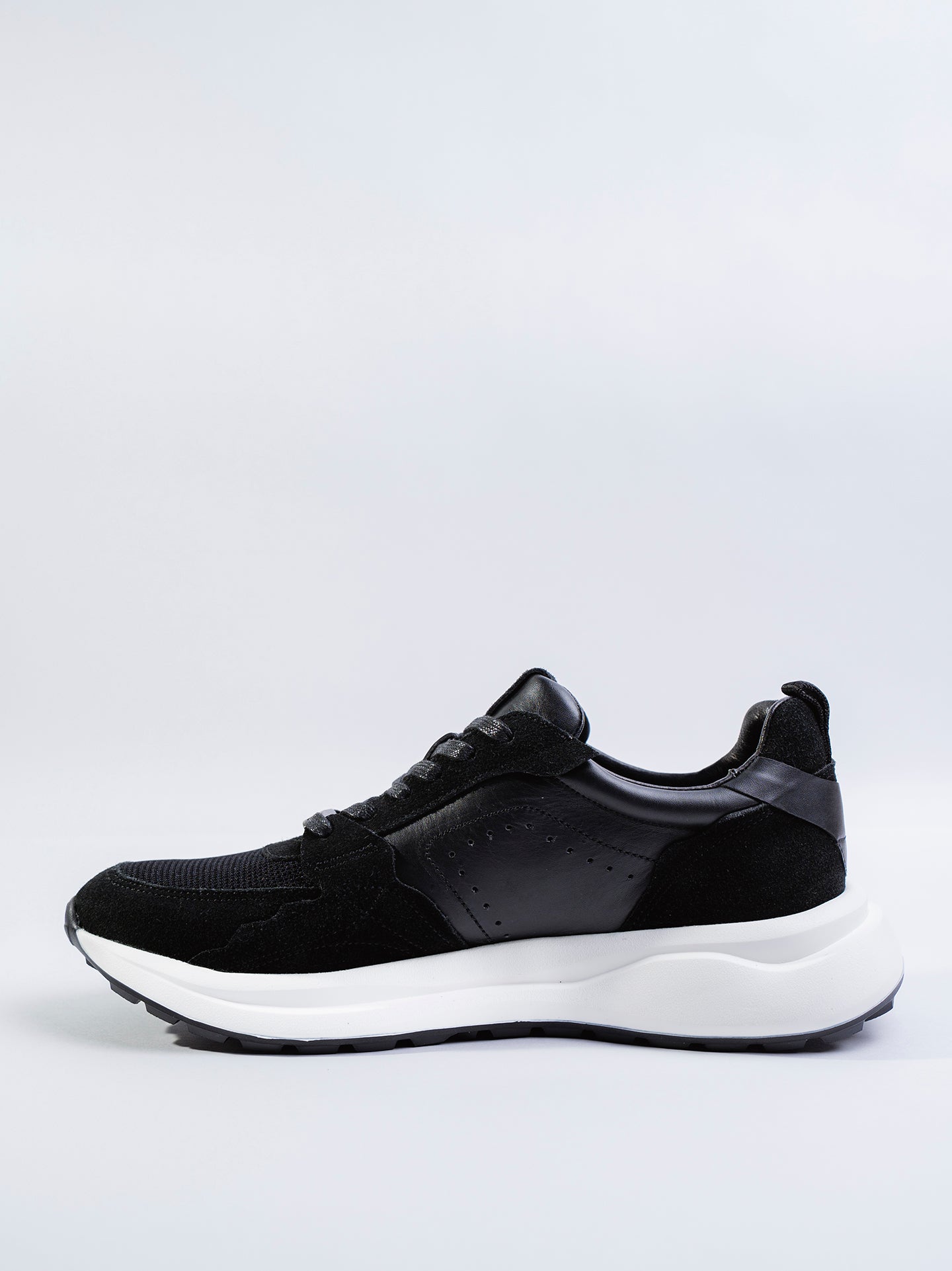 SNEAKER SOFT - NEGRO